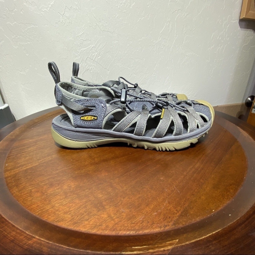 Keen Whisper Sandal Waterproof Sport Hiking Camping Womens Gray Sz 9-9.5…